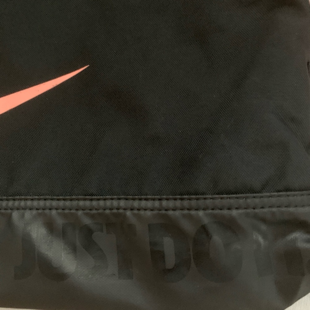 Nike Varsity Gymsack Drawstring Backpack Black Coral NWOT - Picture 3 of 8